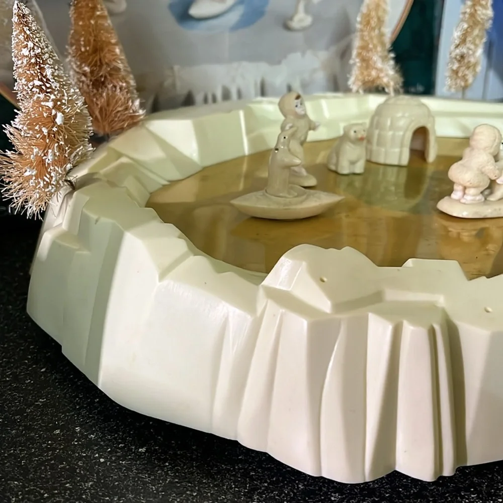 Frosty kids happy winter holiday Winter Ice Rink Home Decor Missing pieces